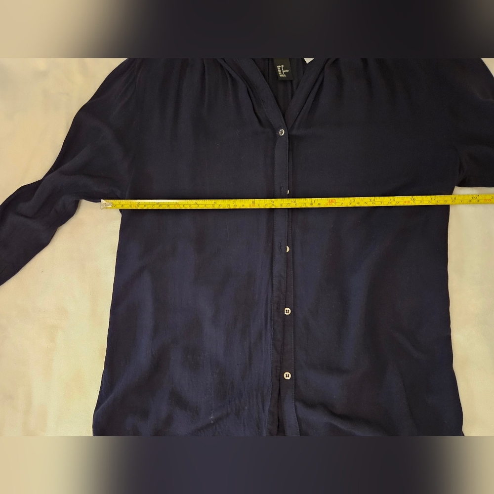 H&M Elegant Navy Women's Top. Size 2 But Fits S/M. - Picture 6 of 8